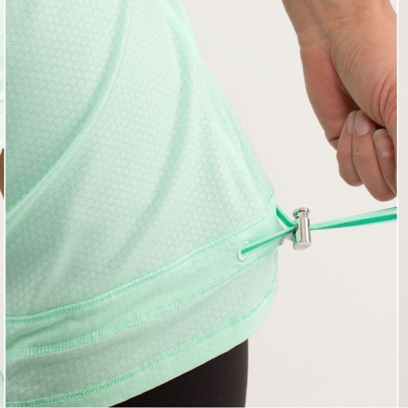 🍋 Lululemon Run Tame Me Tank - Picture 5 of 11